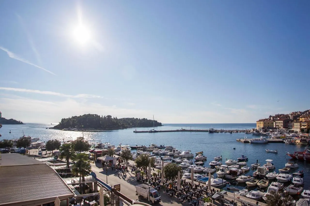 Apartments Crevatin Riva Rovinj
