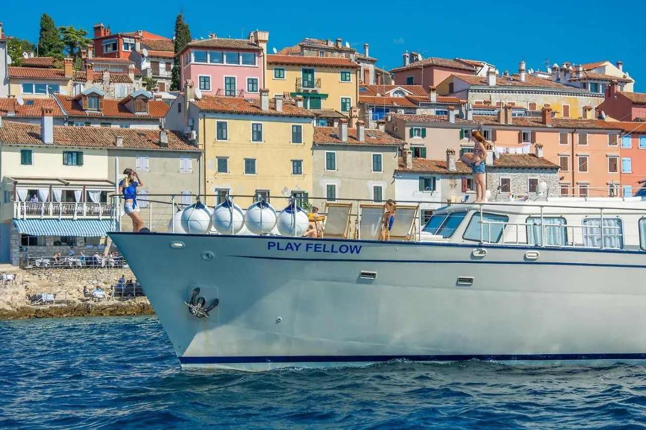 Guest house Apartments Crevatin Riva Rovinj