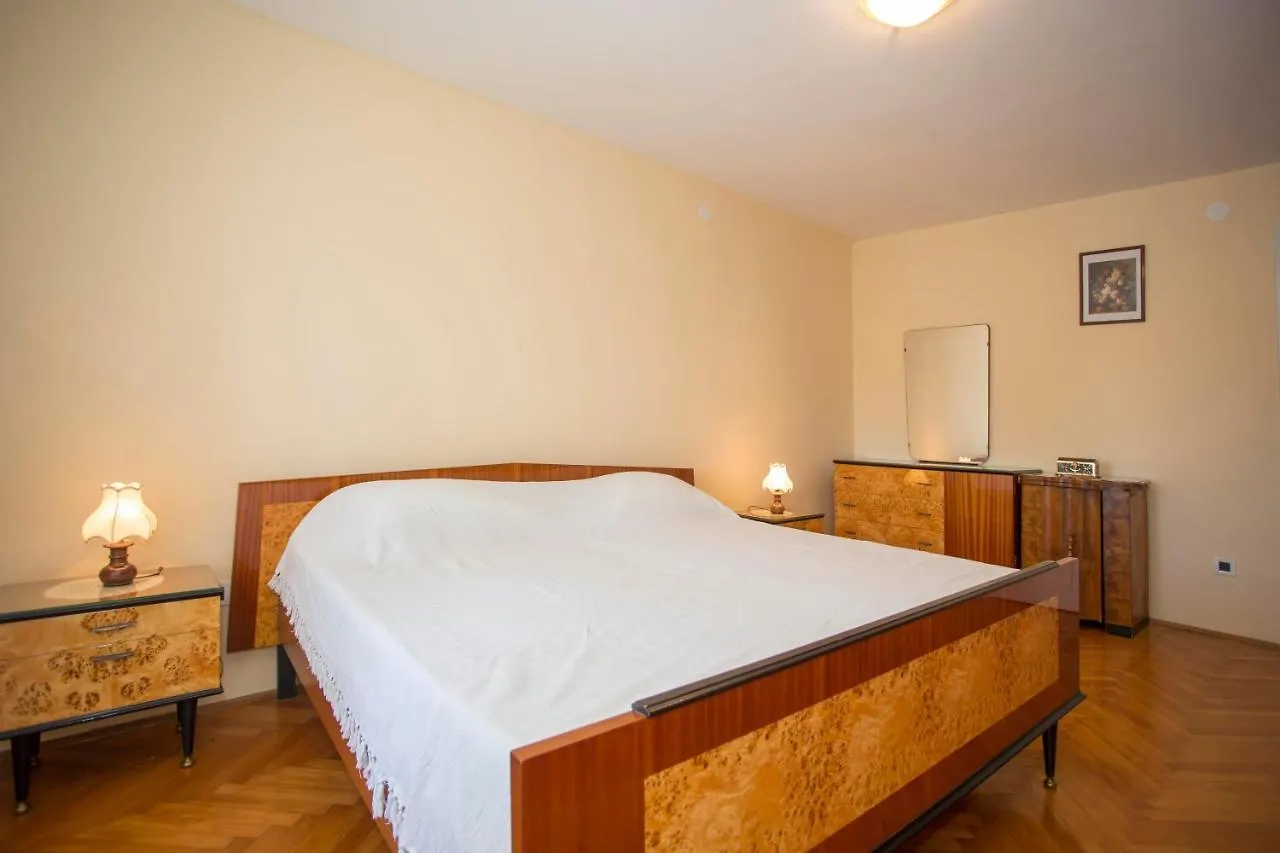 Guest house Apartments Crevatin Riva Rovinj